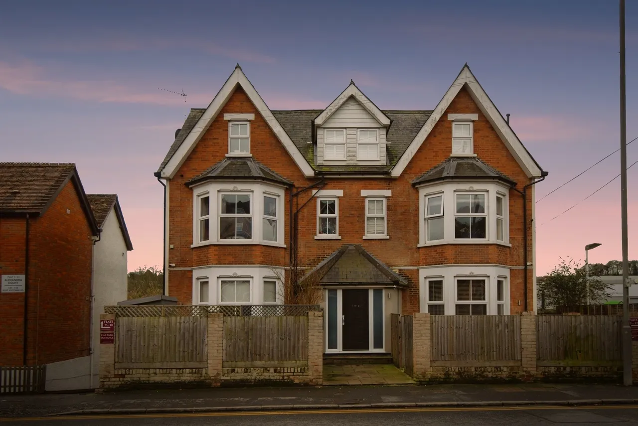 West Wycombe Road, High Wycombe, HP12, photo 16