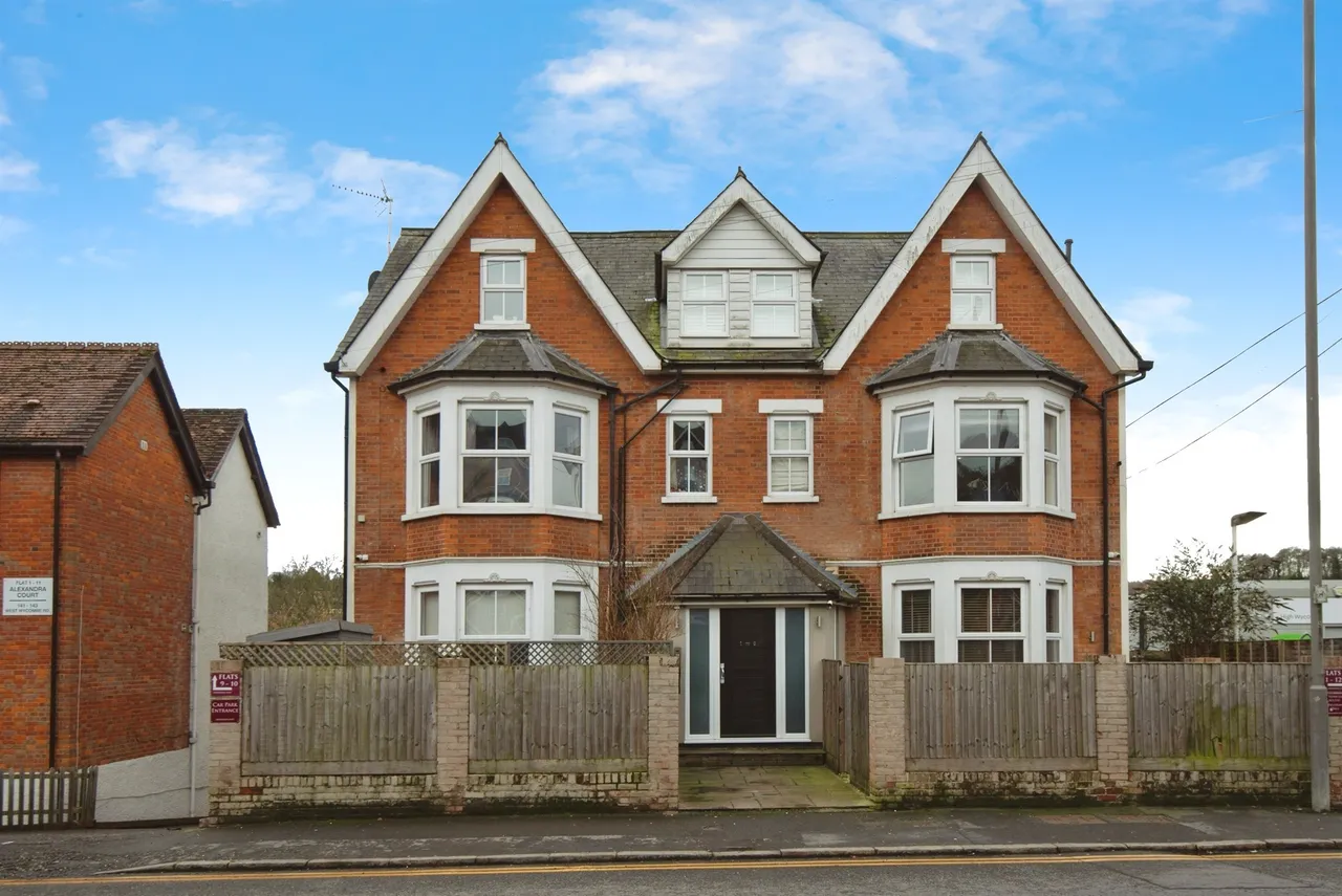 West Wycombe Road, High Wycombe, HP12, photo 14