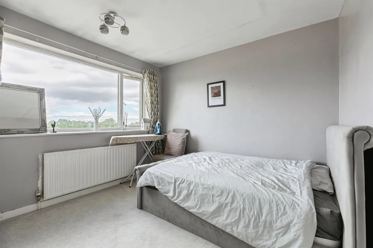 Chevet Rise, Royston, Barnsley, photo 7