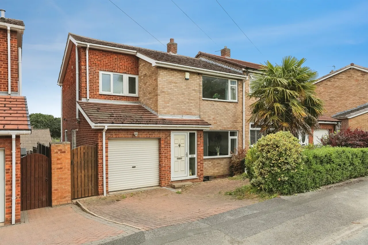 3 bed house for sale — Chevet Rise, Royston, Barnsley