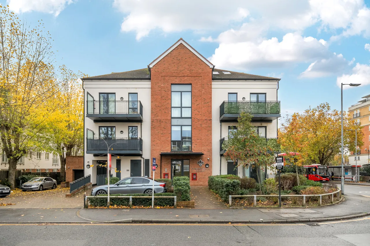 Station Approach, Ruislip, HA4, photo 2