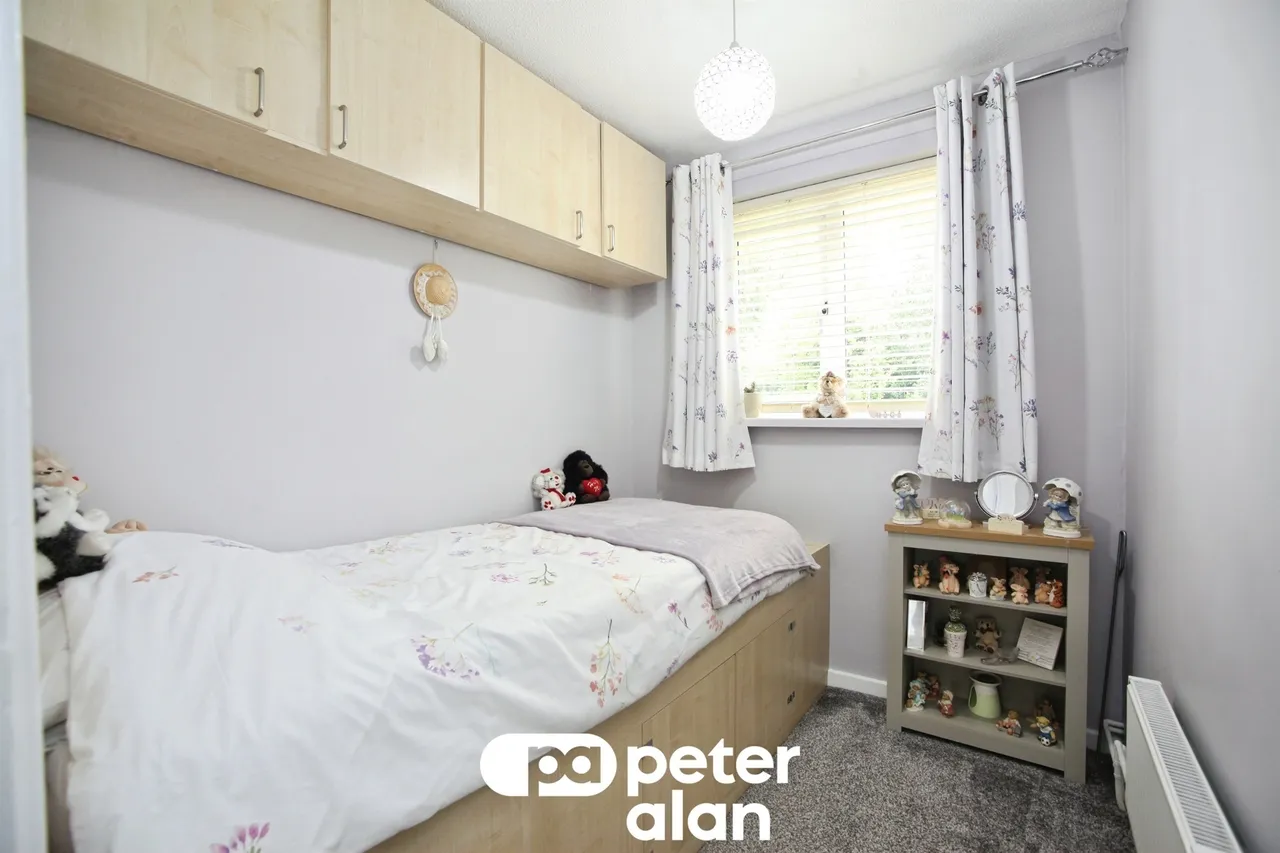 Fairfield Close, Blackwood, NP12, photo 11