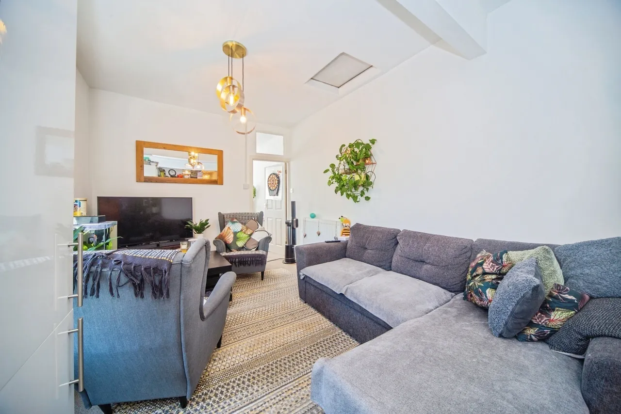 Millbrook Road East, Southampton, SO15, photo 5