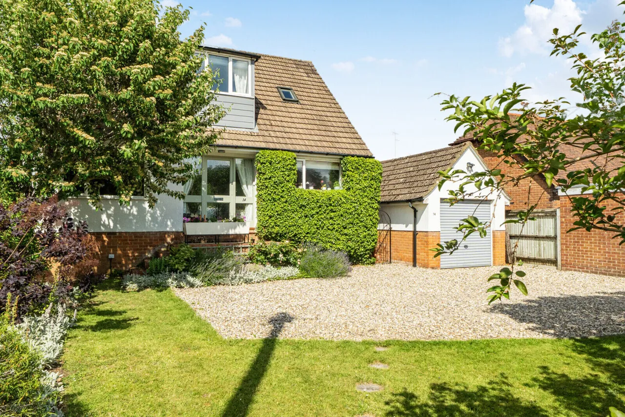 The Short, Purley on Thames, RG8, photo 17
