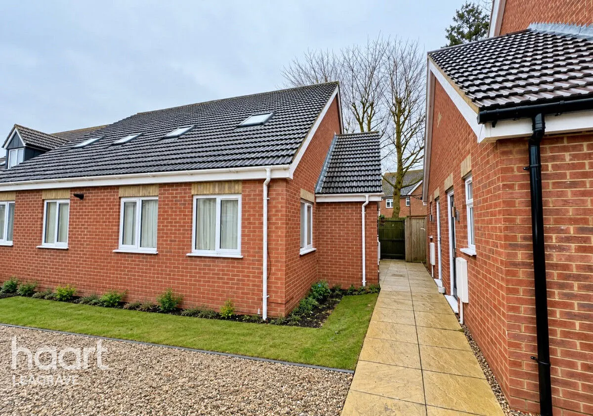 1 bed house for sale, Chester Mews, Luton, LU4