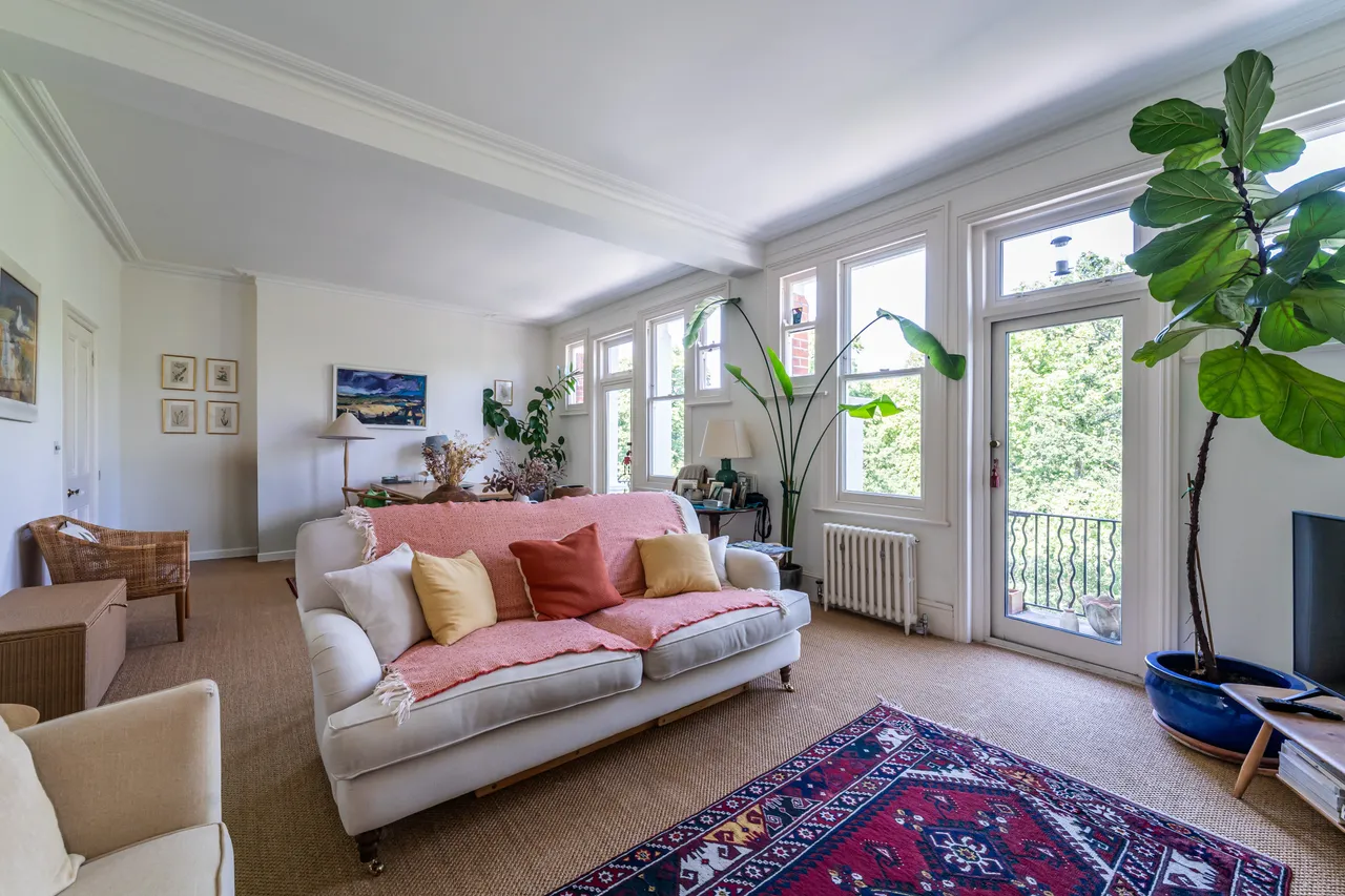 Prince Of Wales Drive, London, SW11, photo 6