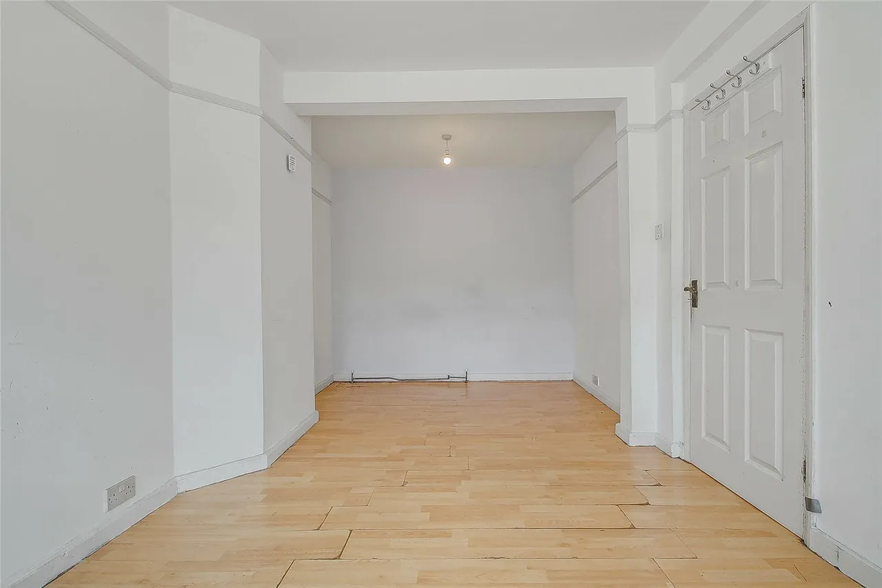 Hazelbank, Surbiton, KT5, photo 5