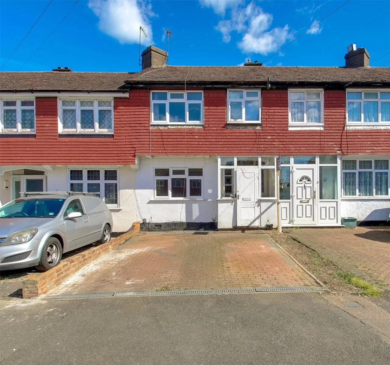 3 bed house for sale, Hazelbank, Surbiton, KT5