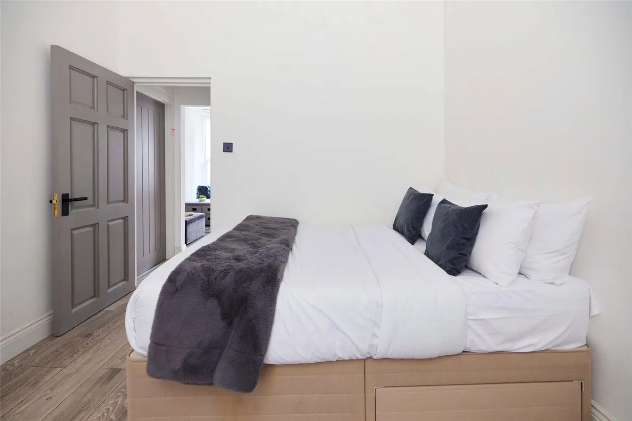 Boundary Road, London, NW8, photo 9