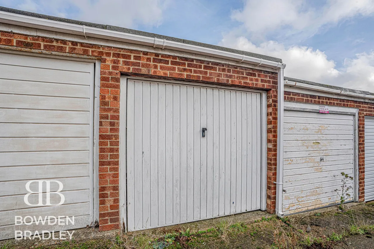 Copperfield, Chigwell, IG7, photo 27
