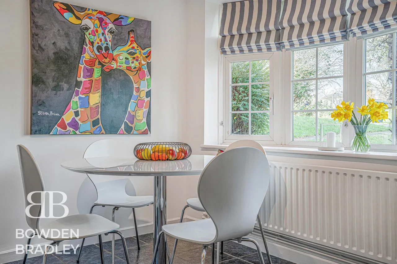 Copperfield, Chigwell, IG7, photo 9