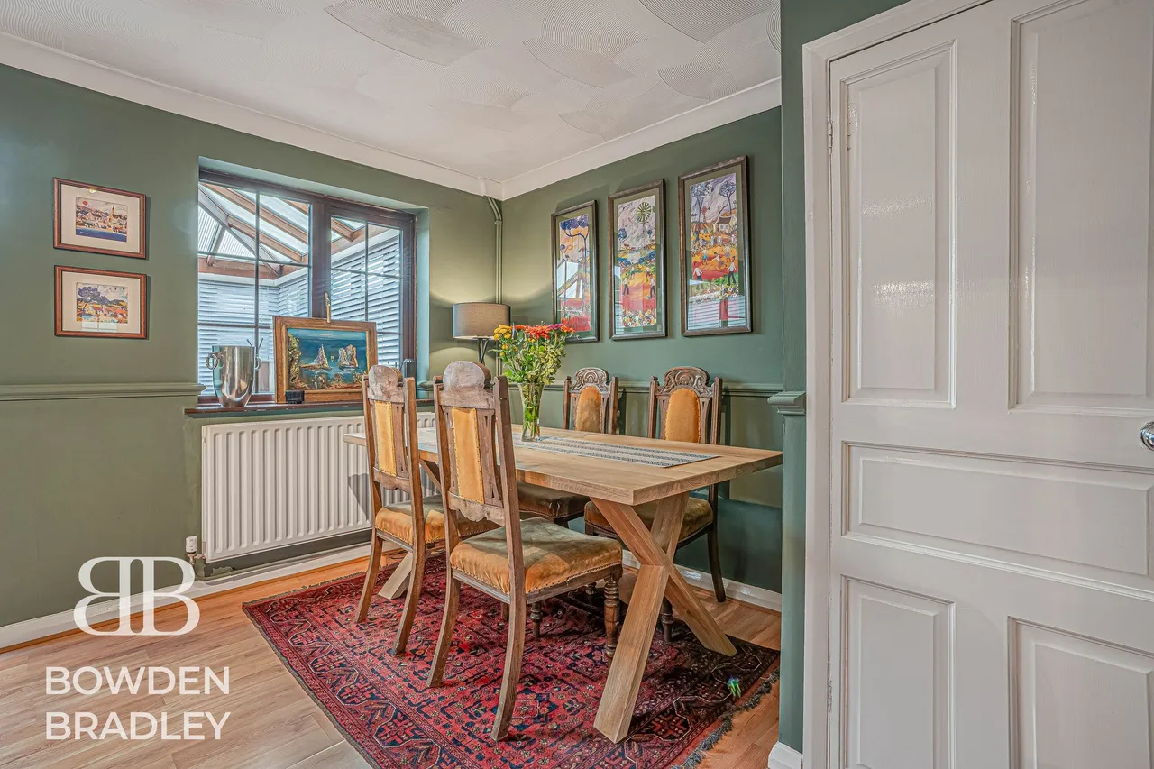 Copperfield, Chigwell, IG7, photo 12