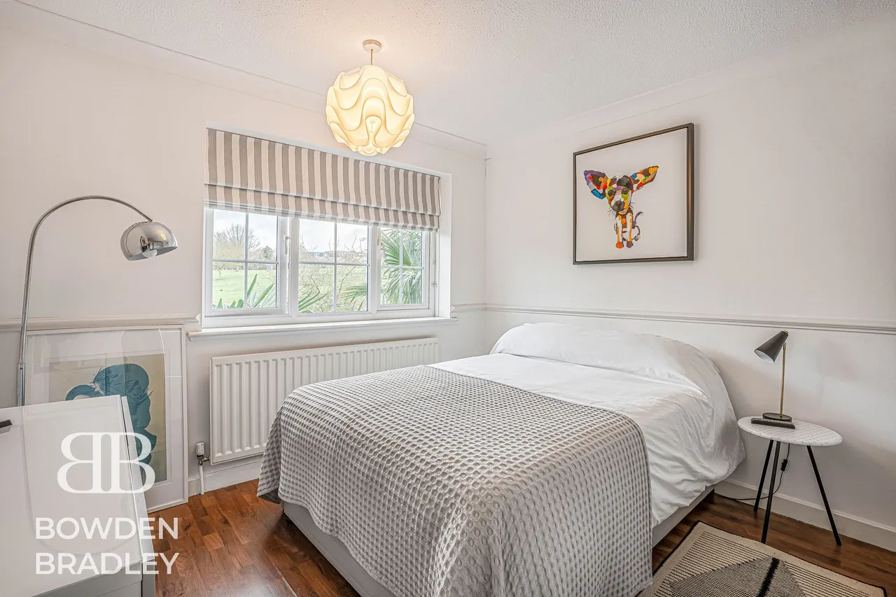 Copperfield, Chigwell, IG7, photo 20