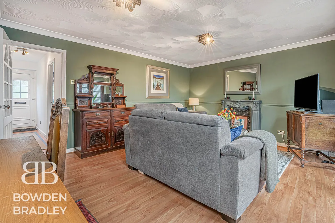 Copperfield, Chigwell, IG7, photo 6