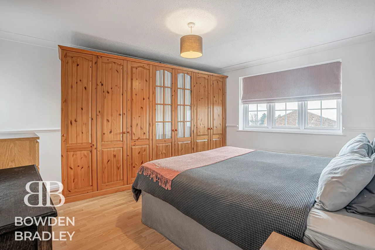 Copperfield, Chigwell, IG7, photo 21