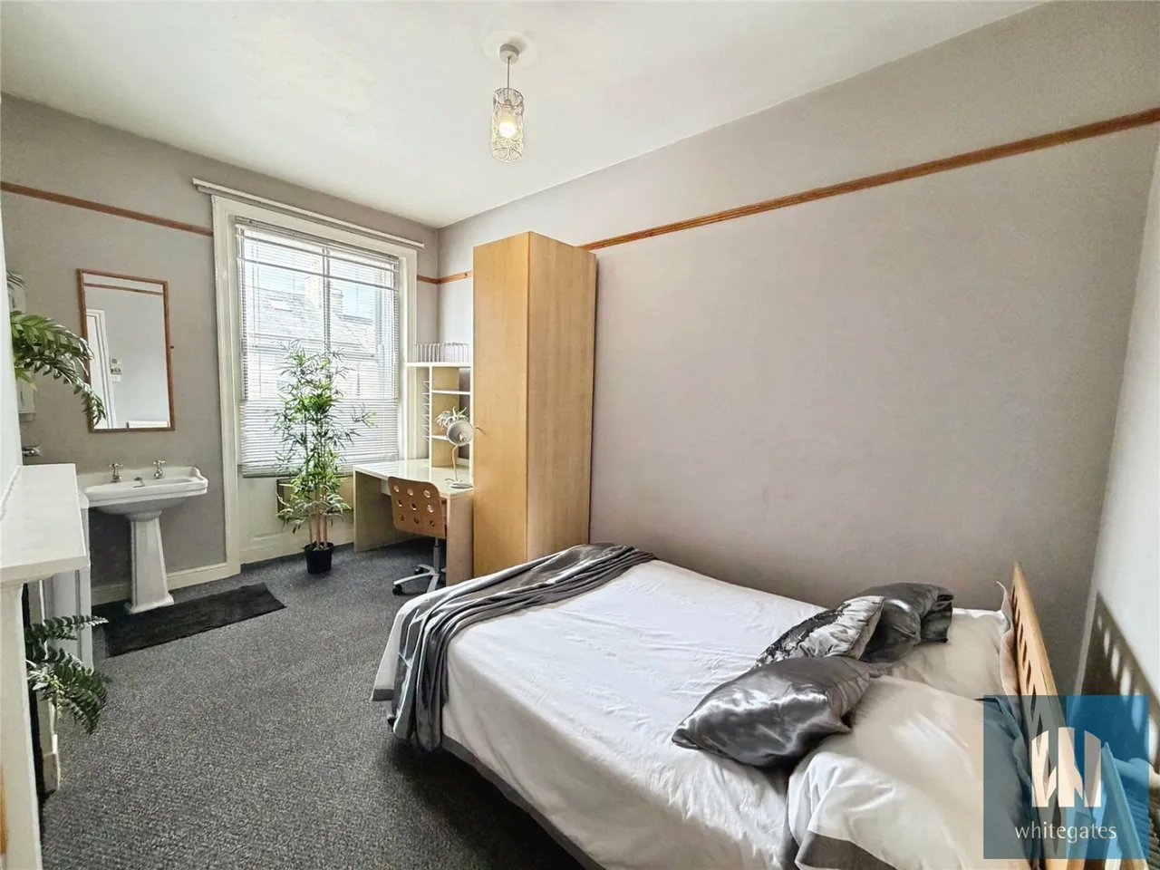 1 bed property to rent, Fitzwilliam Street, Huddersfield, HD1