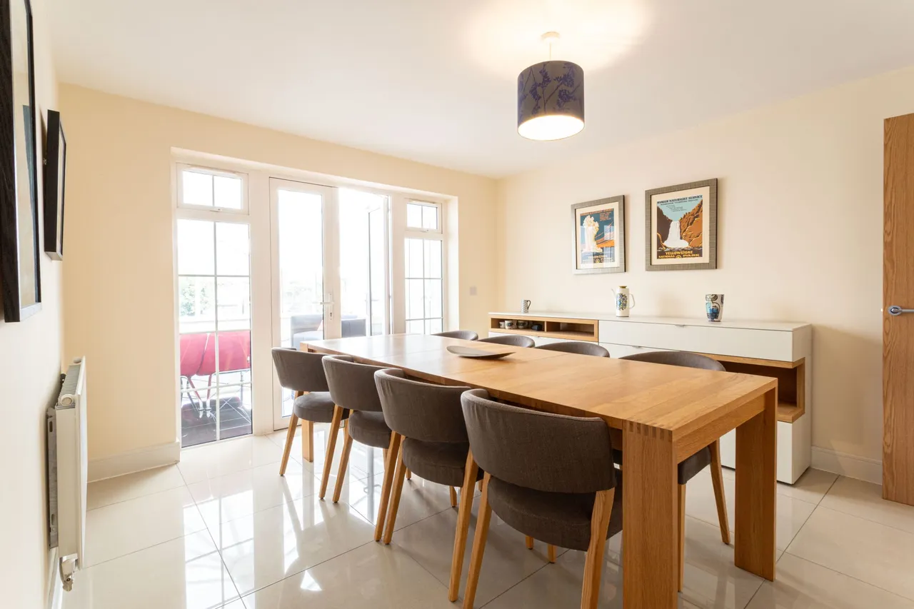 Mulberry Court, Hartley Wintney, Hook, RG27 8WU, photo 6