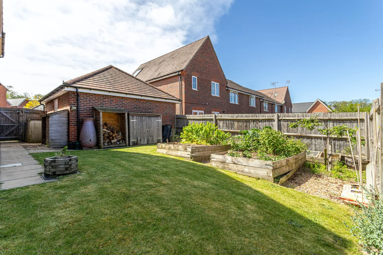 Mulberry Court, Hartley Wintney, Hook, RG27 8WU, photo 20