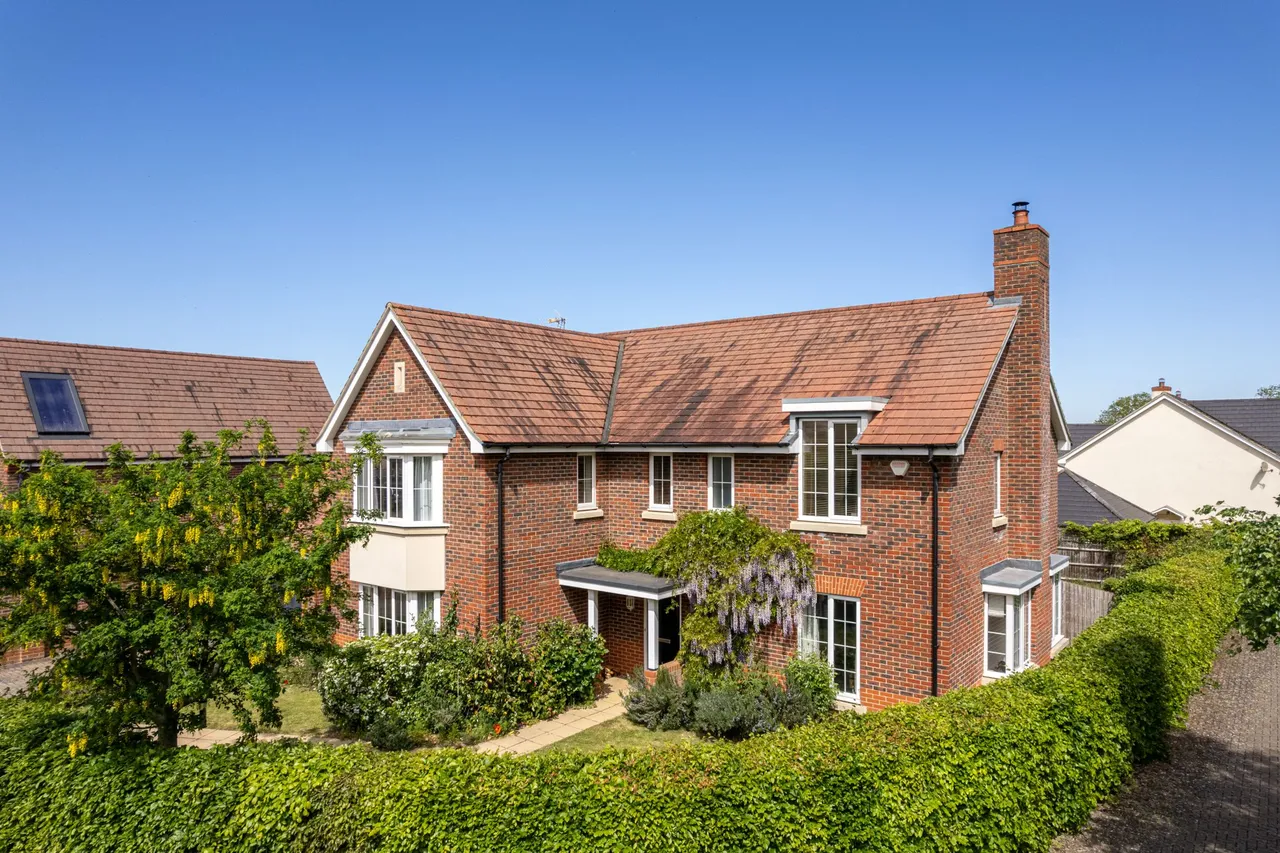 Mulberry Court, Hartley Wintney, Hook, RG27 8WU, photo 22