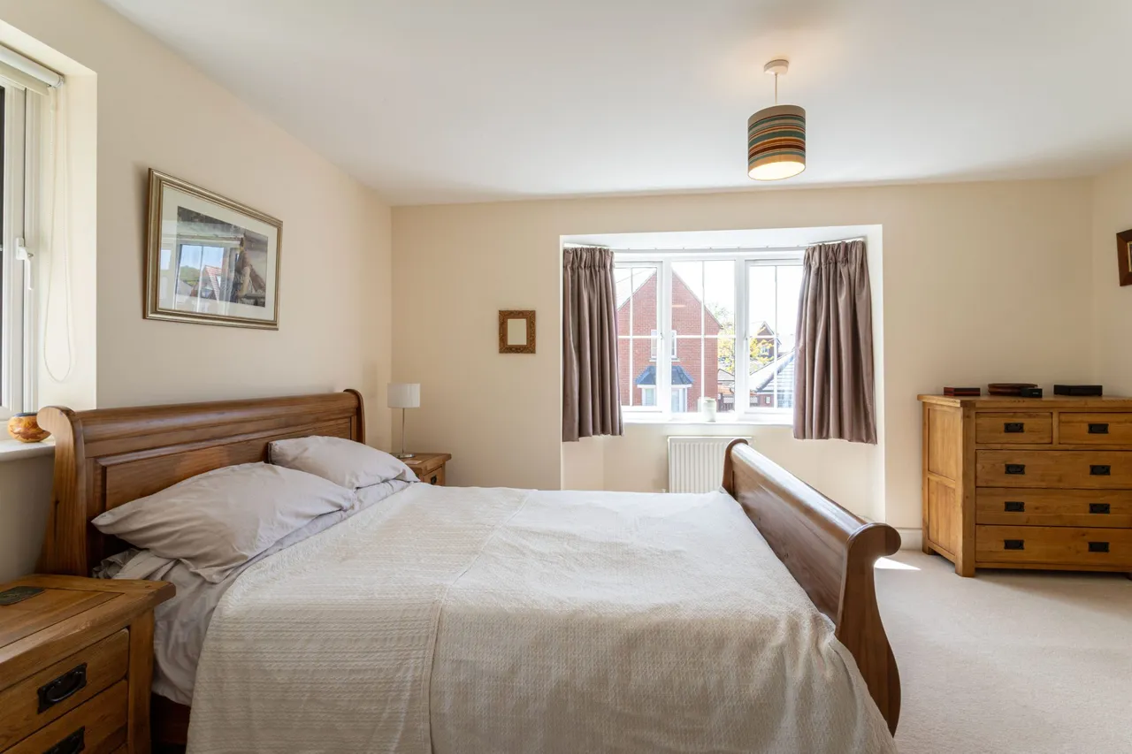 Mulberry Court, Hartley Wintney, Hook, RG27 8WU, photo 13