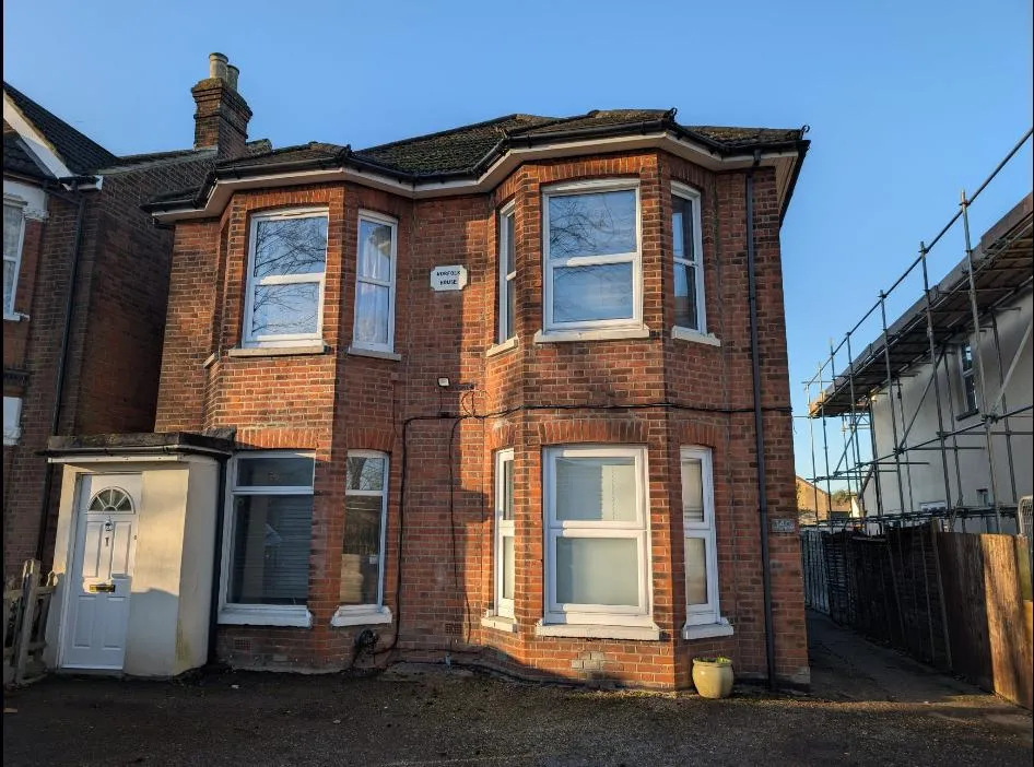 1 bed flat for sale, Maybury Road, Woking, GU21