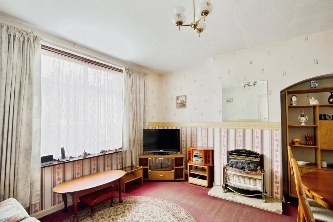 Lillechurch Road, Dagenham, Essex, RM8, photo 2