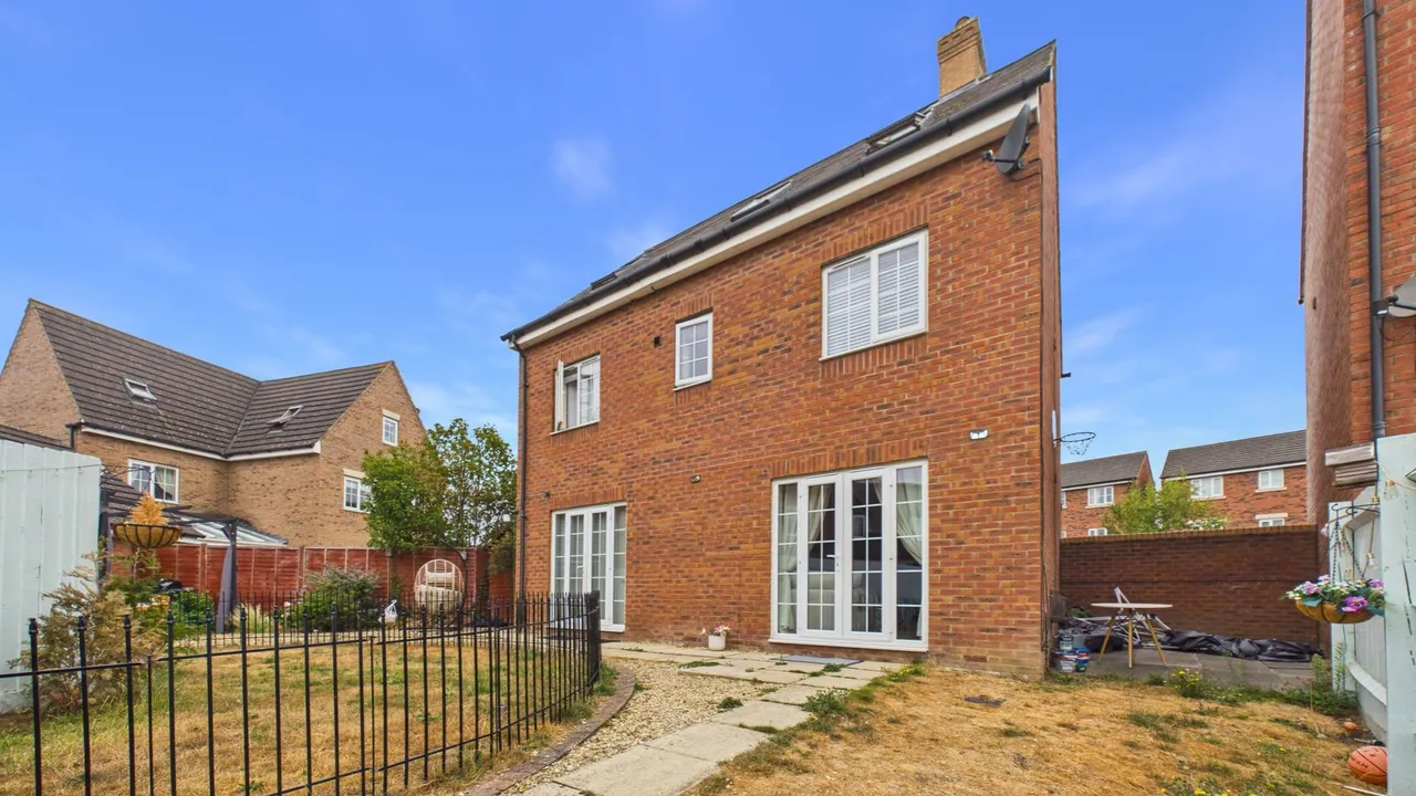 The Gables, Bourne, PE10, photo 25