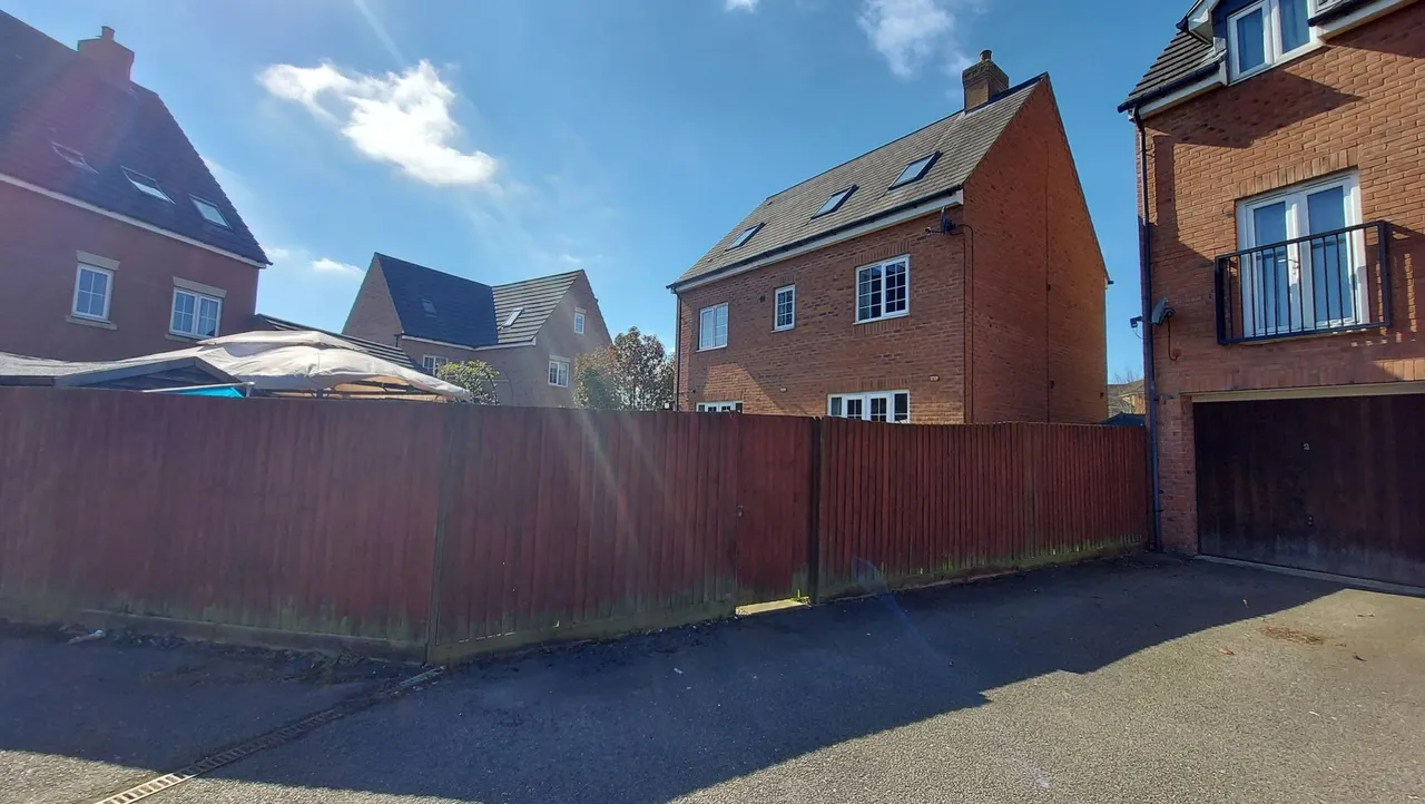 The Gables, Bourne, PE10, photo 22