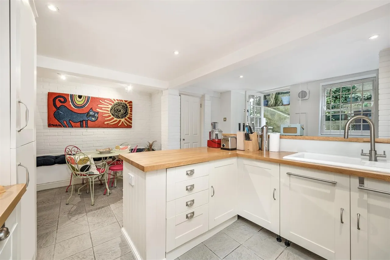 Glenmore Road Belsize Park, London NW3 4DB, photo 12