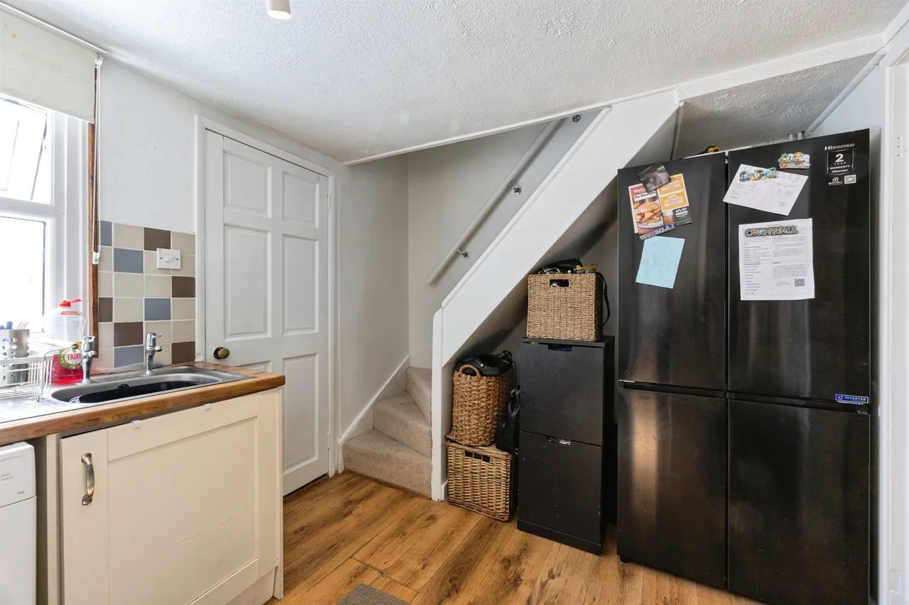 Chapel Row, Kingsnorth, Ashford, photo 11