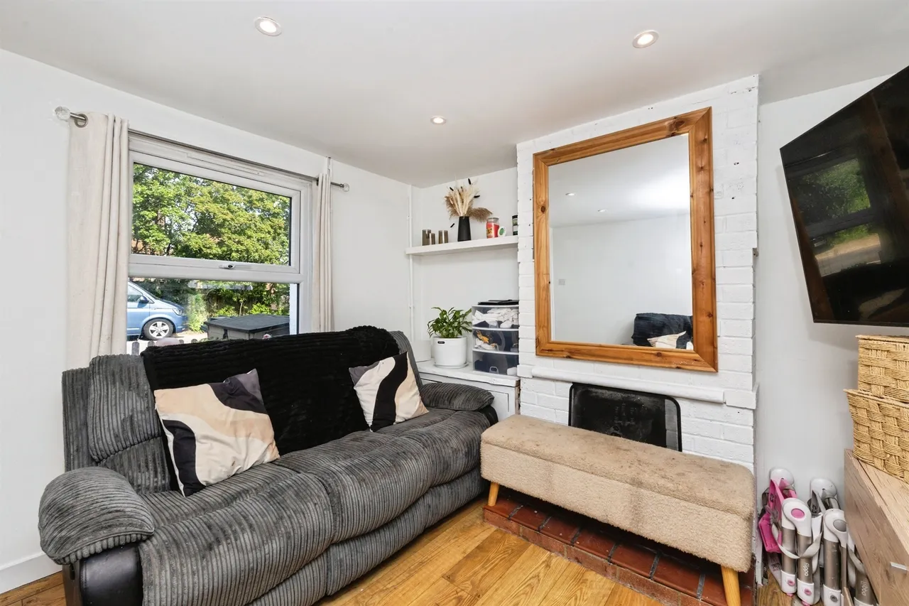 Chapel Row, Kingsnorth, Ashford, photo 6