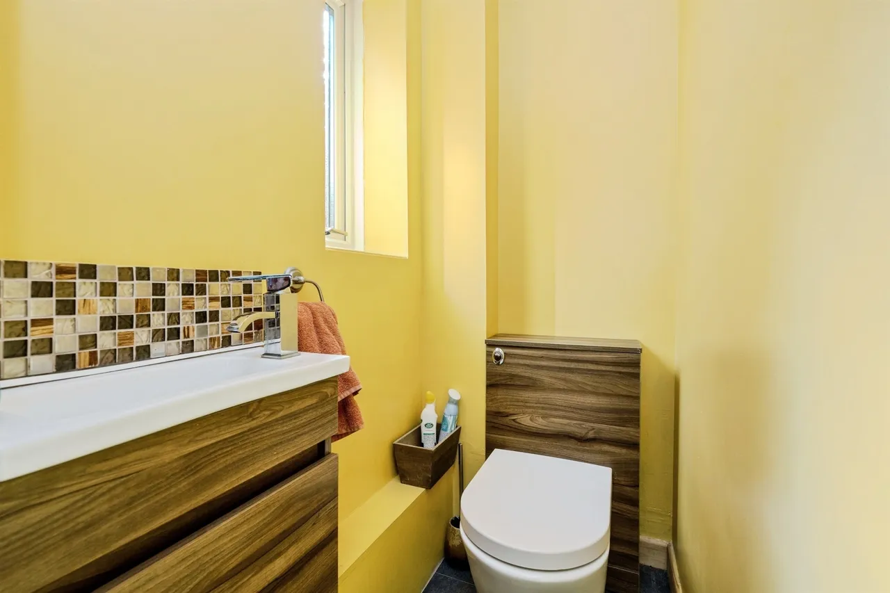 Maes Ty Gwyn LLANELLI, SA14, photo 16