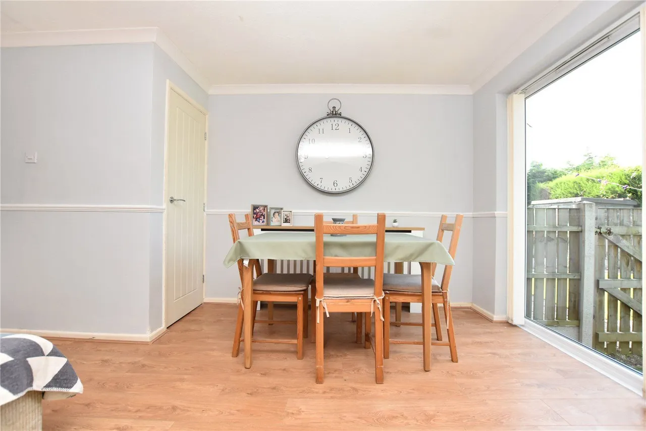 Harthill Close, Gildersome, LS27, photo 15