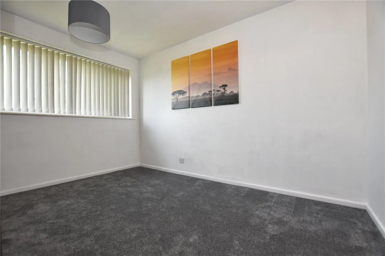 Harthill Close, Gildersome, LS27, photo 17