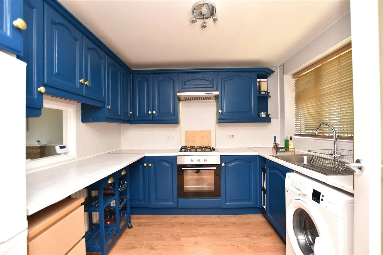 Harthill Close, Gildersome, LS27, photo 4