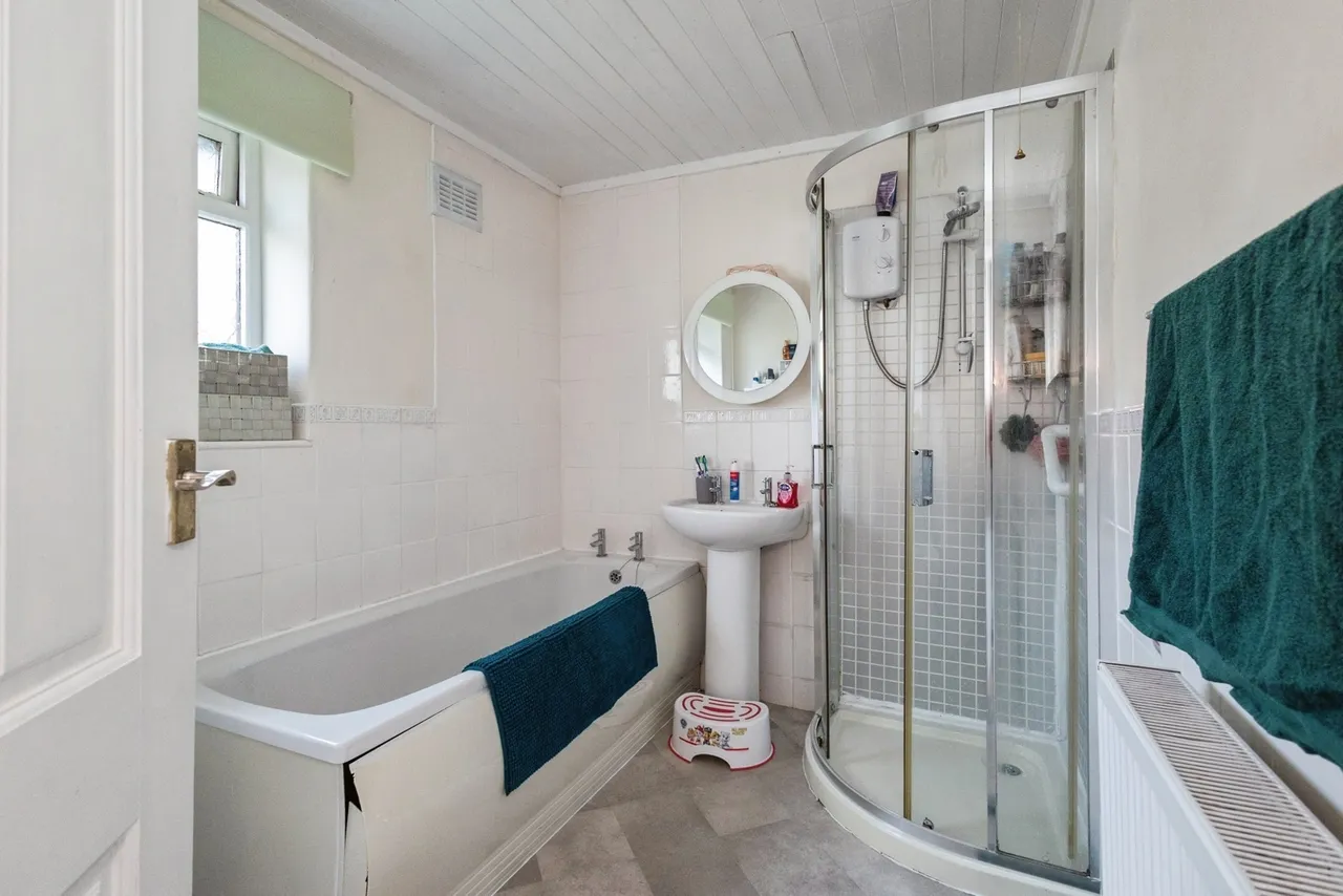 Daisy Hill Road, Mossley, OL5, photo 19