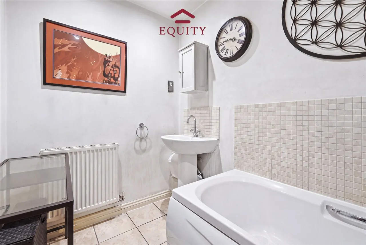 Weller Mews, Enfield, photo 9