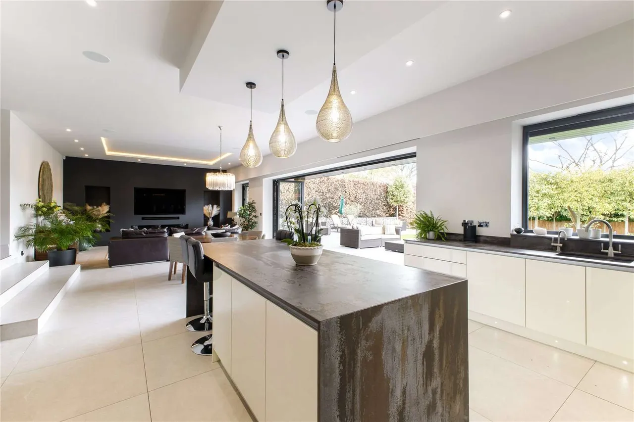 Henley Road, Marlow, Buckinghamshire, SL7 2BZ, photo 3