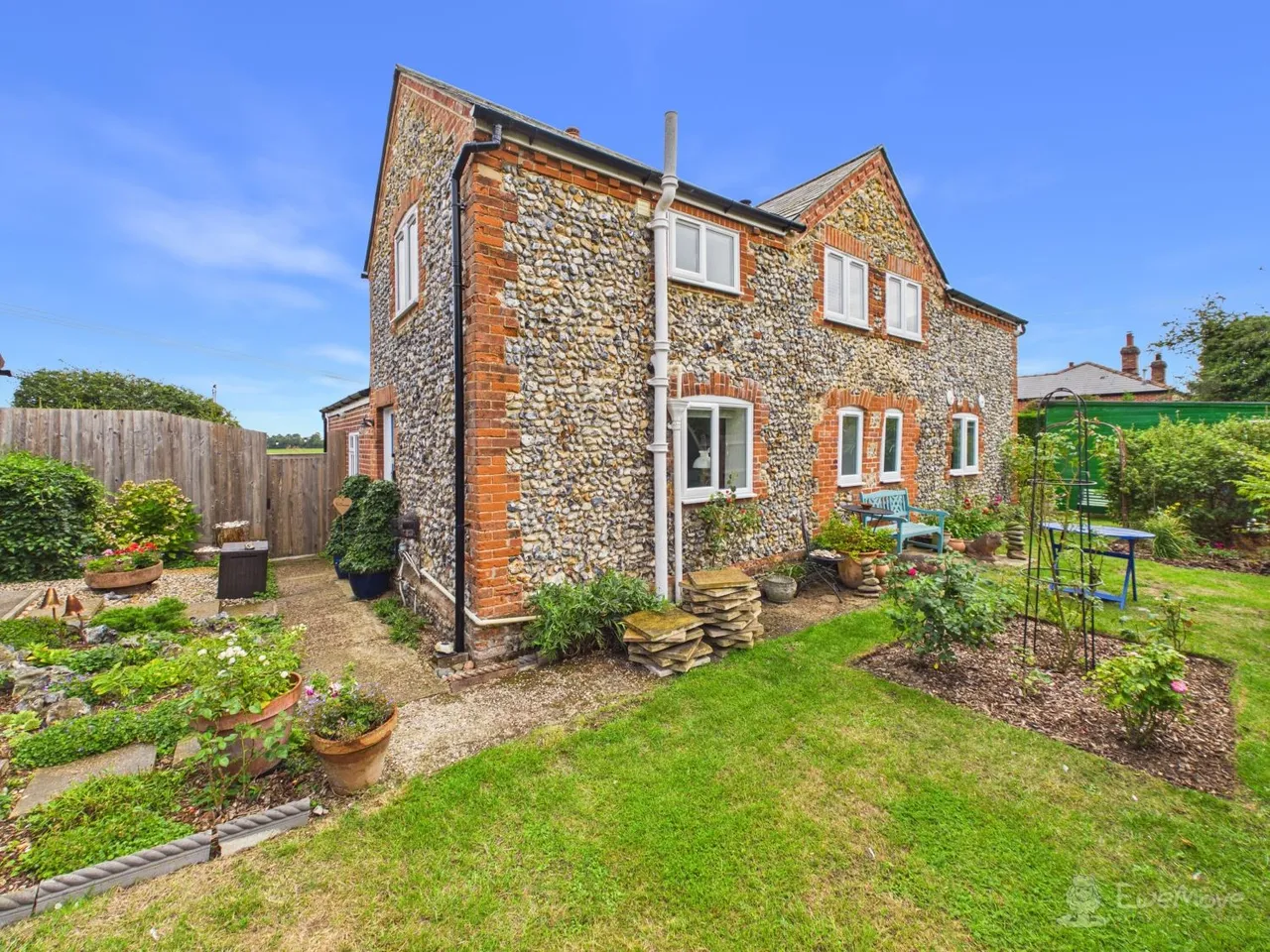 4 bed house for sale, Mill Road, Gazeley, CB8
