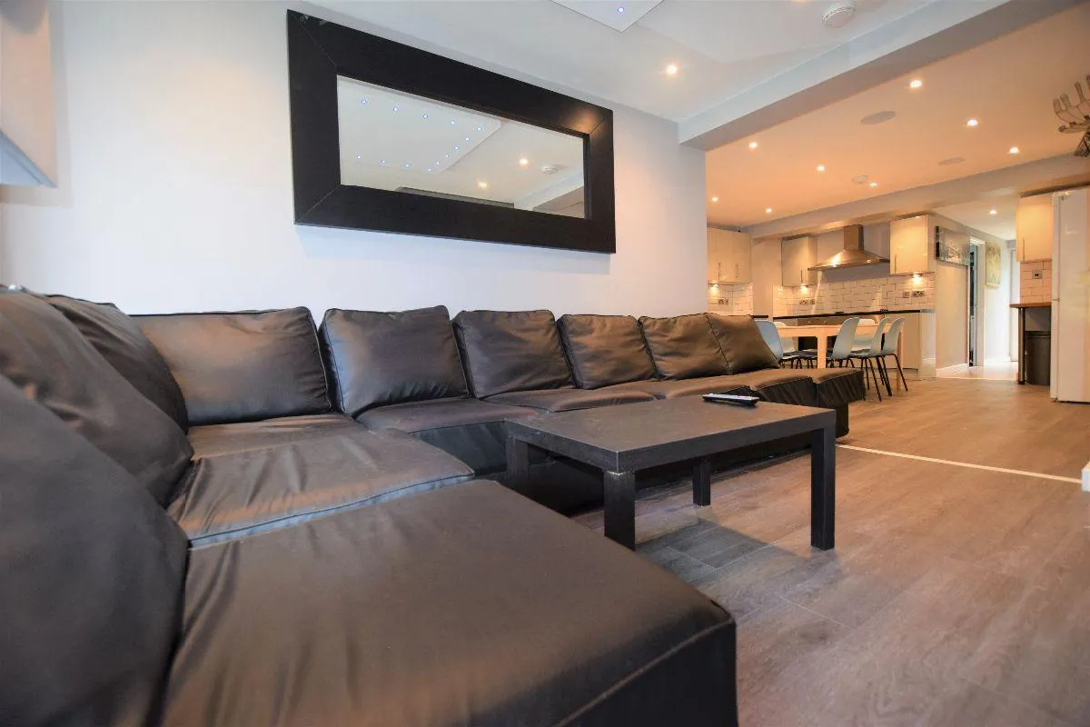 Tenterden Drive, Canterbury, CT2, photo 15