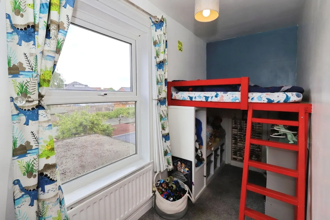 Neville Avenue, Kidderminster, DY11, photo 11