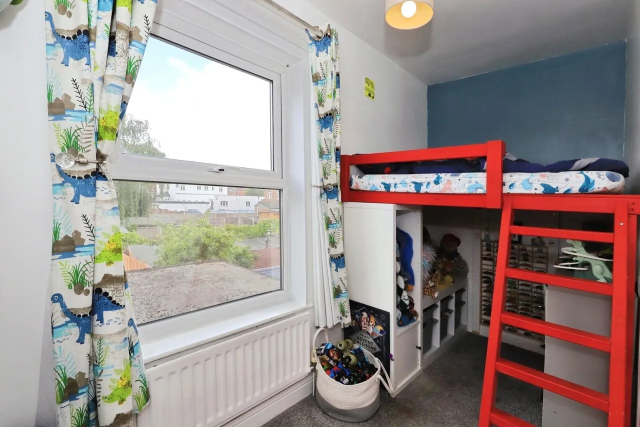 Neville Avenue, Kidderminster, DY11, photo 12