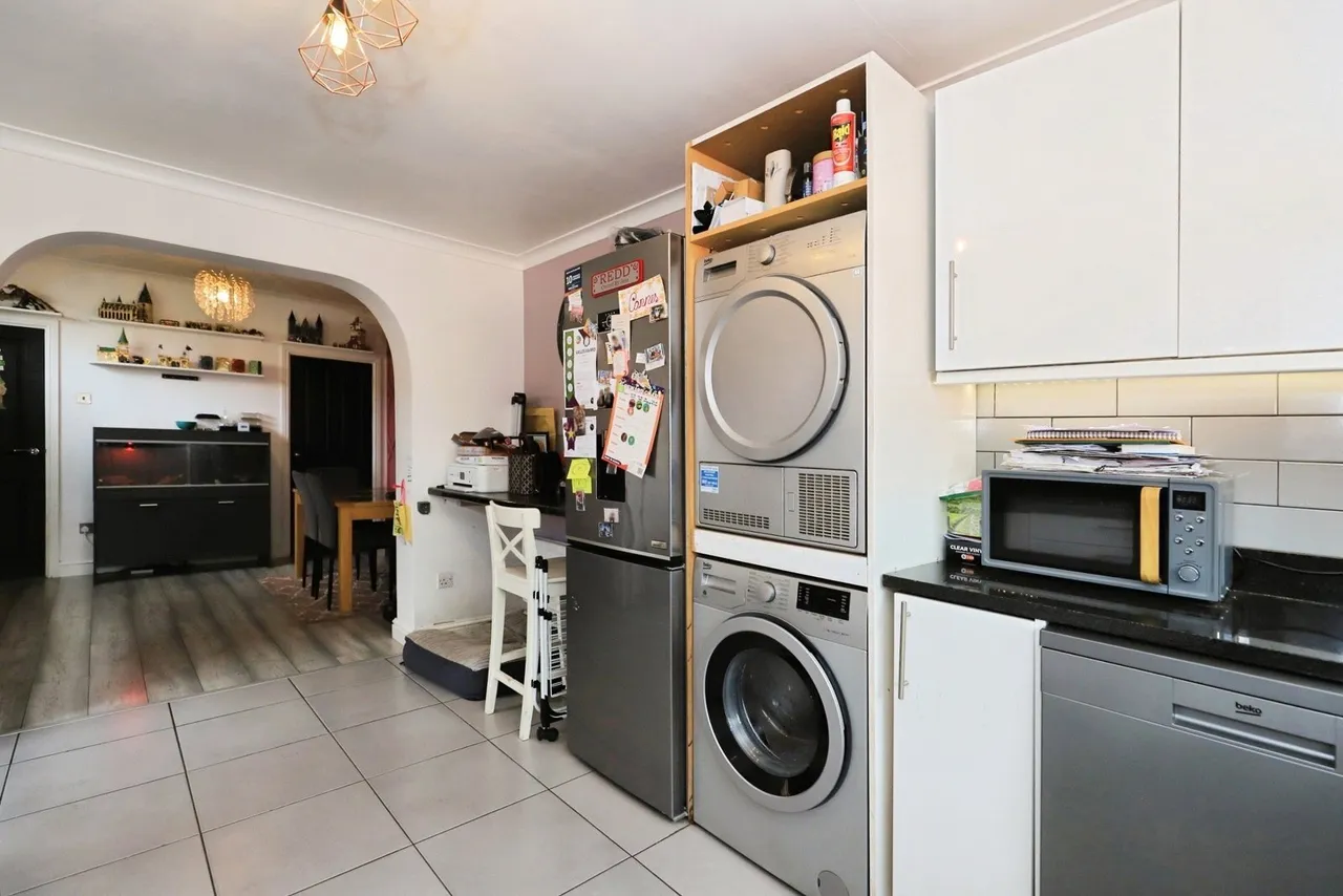 Neville Avenue, Kidderminster, DY11, photo 7
