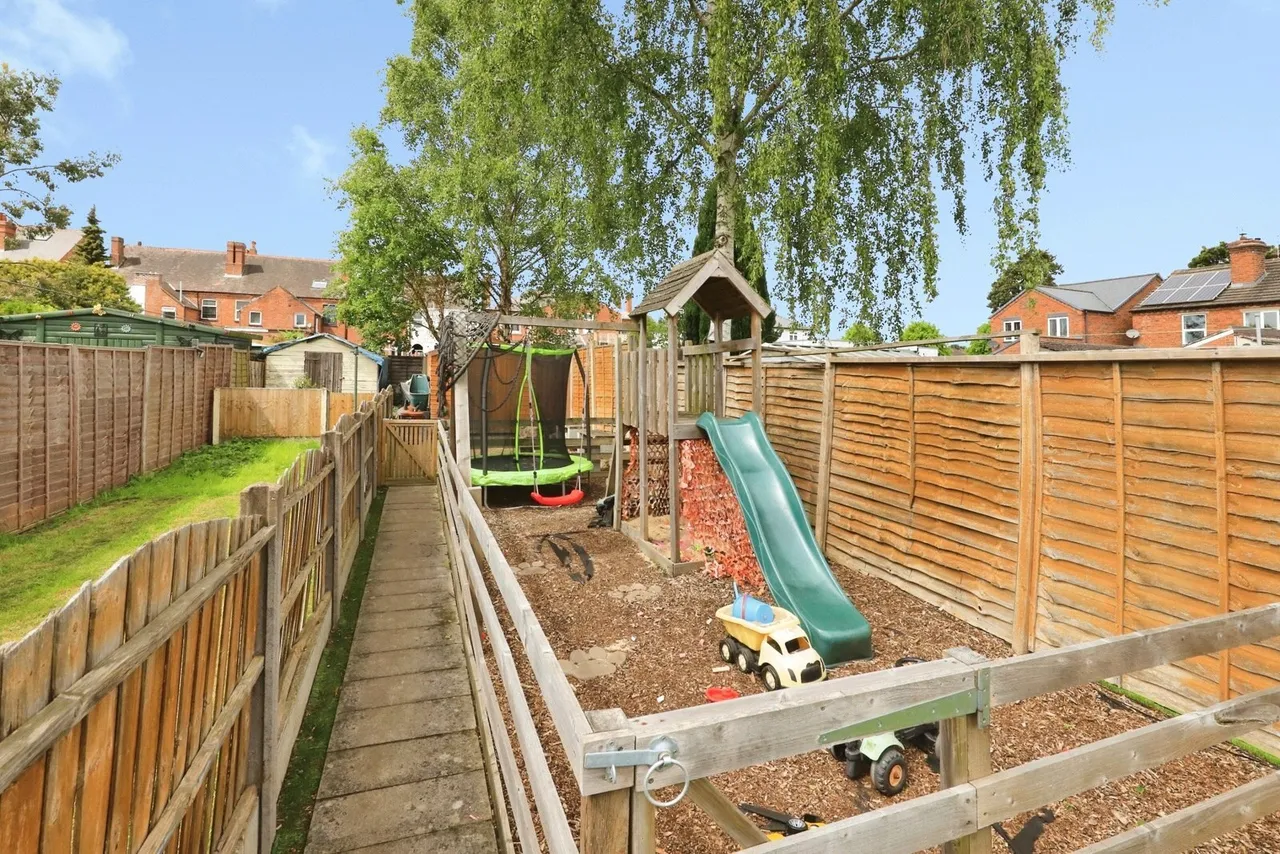 Neville Avenue, Kidderminster, DY11, photo 18