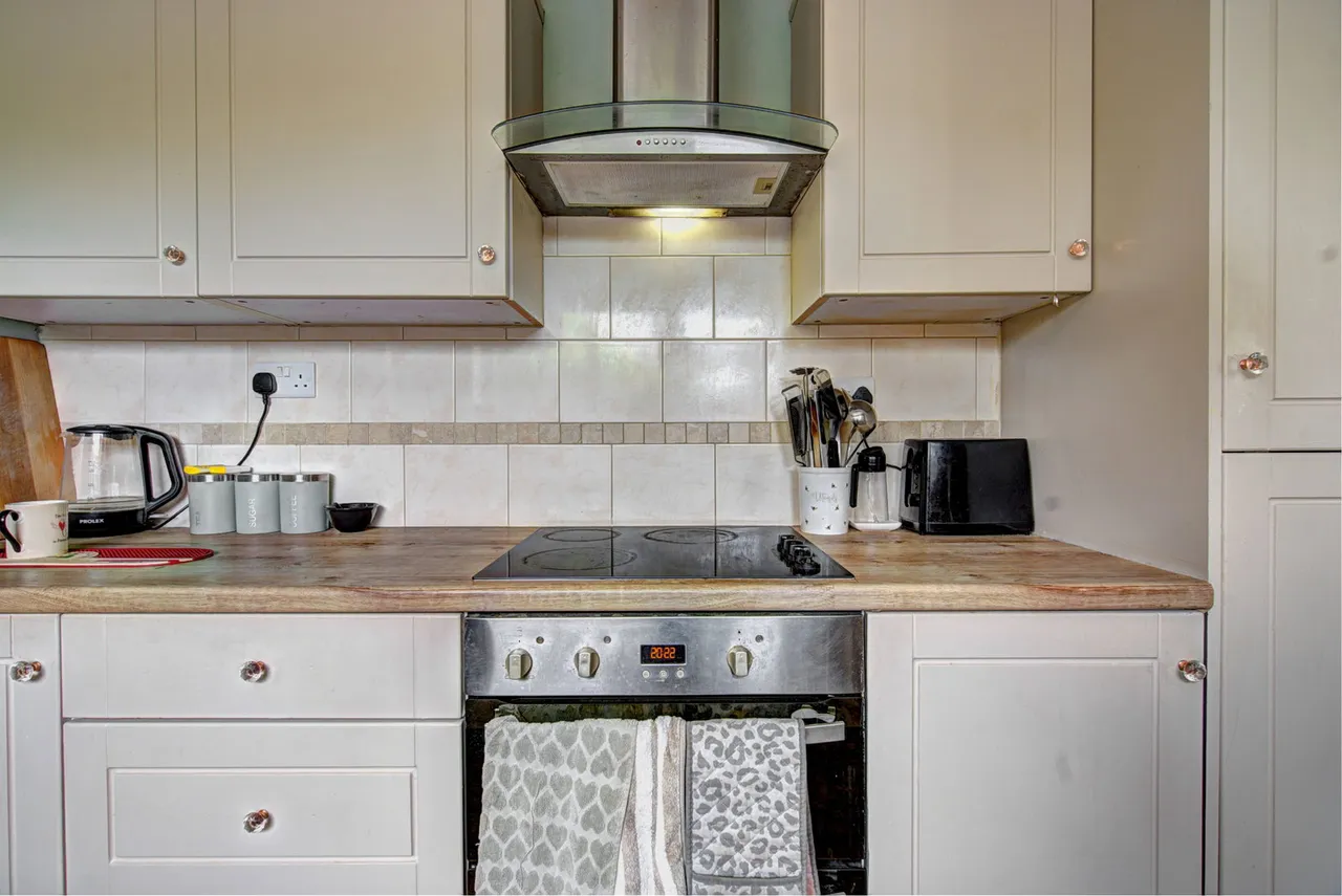 64 Sutton Way, Whitby, Ellesmere Port, Cheshire, CH65 7DN, photo 8