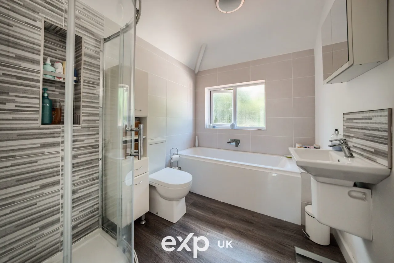 Braemar Road, Solihull, photo 11
