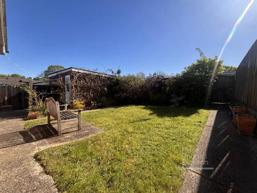 Greenwood Walk, Newport, PO30, photo 2