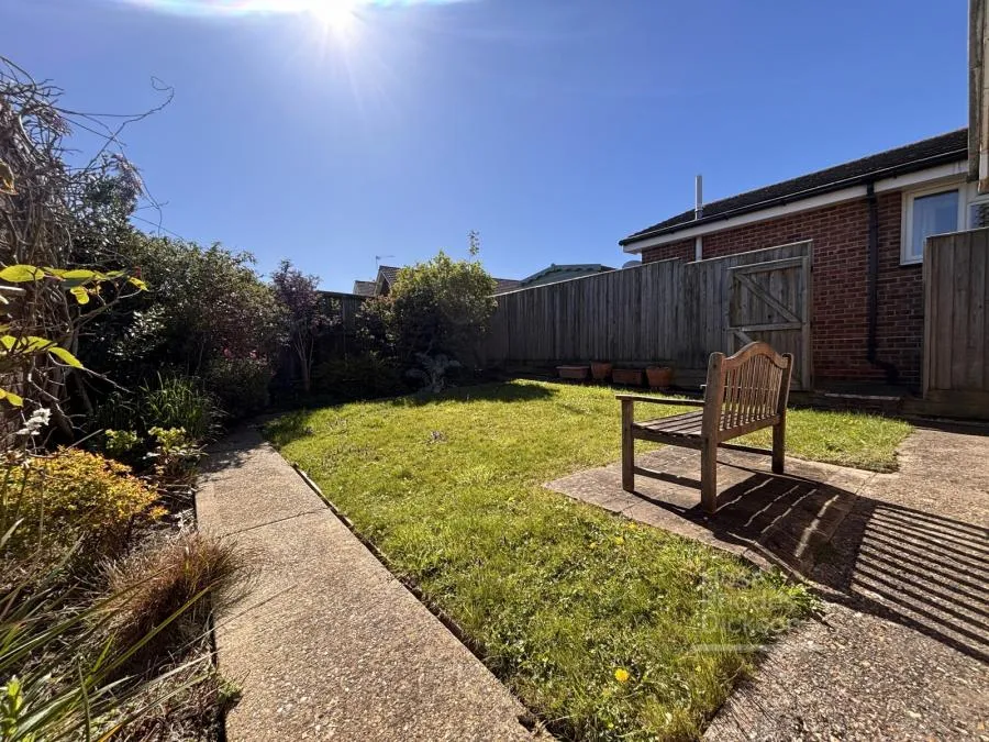 Greenwood Walk, Newport, PO30, photo 9