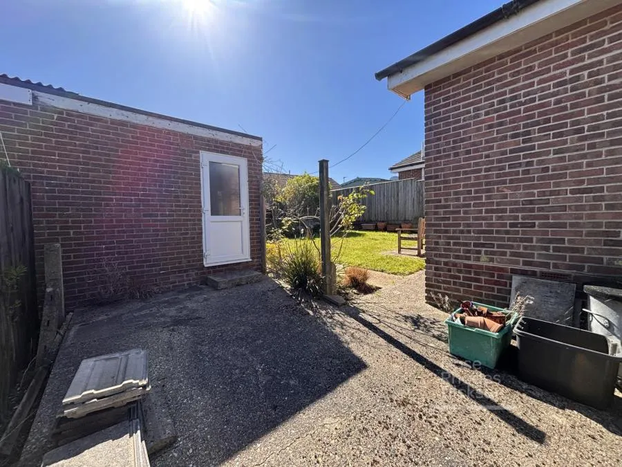 Greenwood Walk, Newport, PO30, photo 12