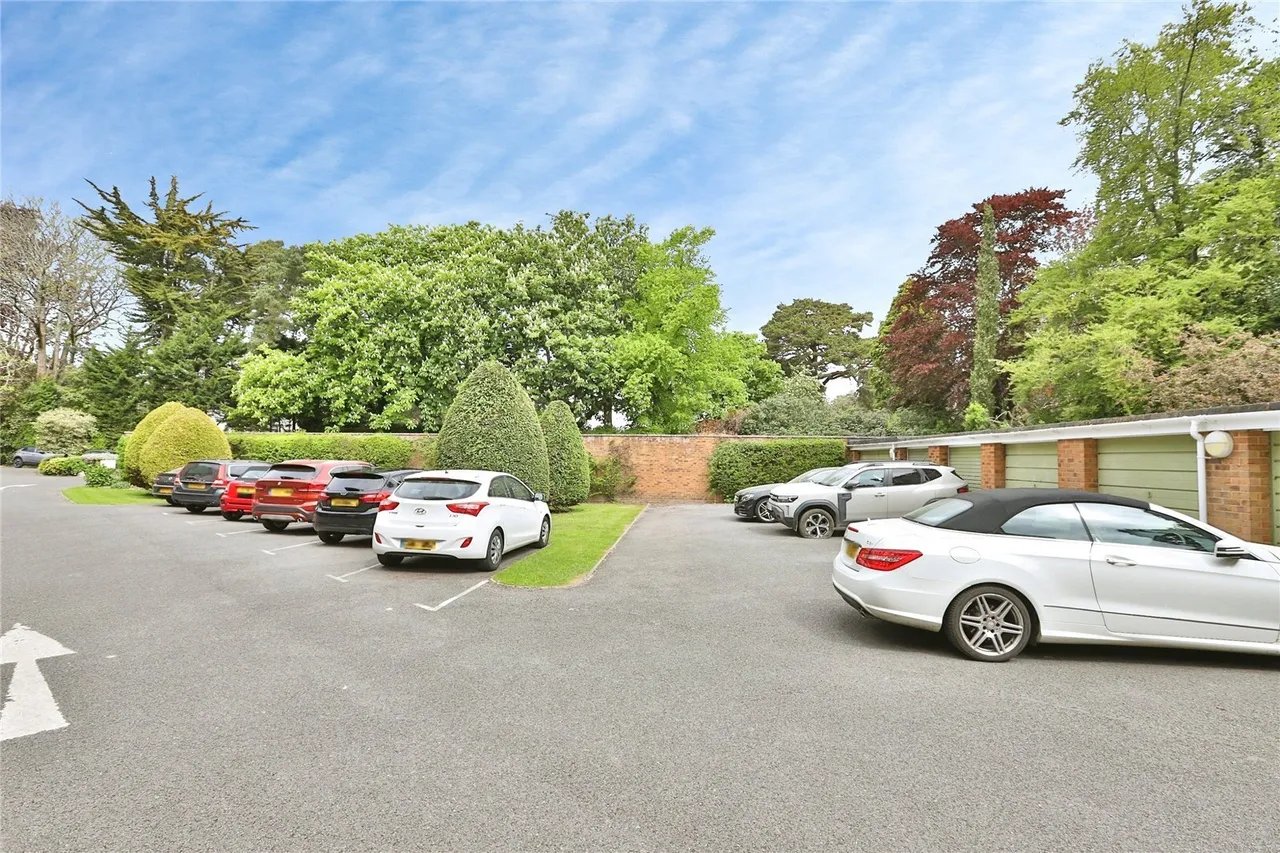 The Avenue, Branksome Park, BH13, photo 16